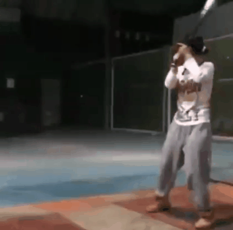 CA53A0E7-EE58-4CF4-8B45-1879145872EB.gif